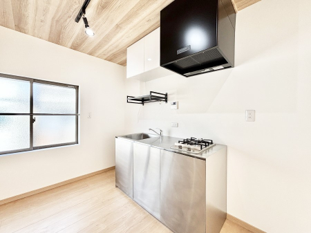 �L�b�`�� �����g���L�b�`��������A�g���₷�����������̂��₷���ɂ������܂����B 