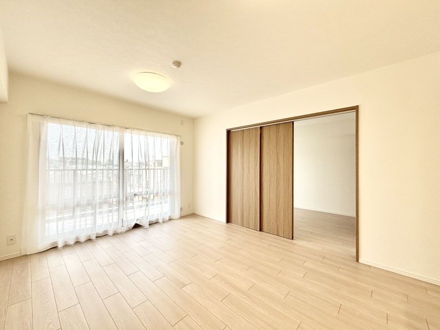 ���̑����� �Ƒ������R�ƏW�܂�e���̃X�y�[�X�ɂȂ肻��