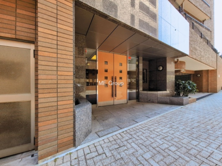 �G���g�����X -