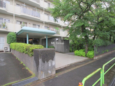 �G���g�����X -