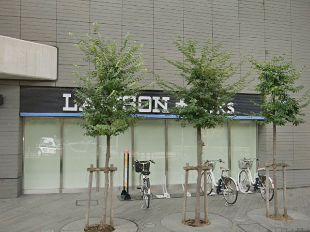 ���ӊ� �R���r�j 300m LAWSON�{toks��q�ʐ�X