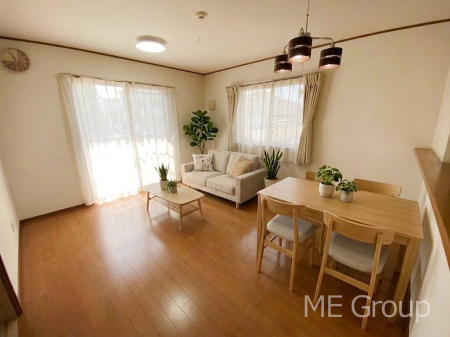 ���r���O ���Ƒ��̓��₩�Șb�����ŕ�܂�閾�邢���r���O  ���Ƌ��CG�ł�