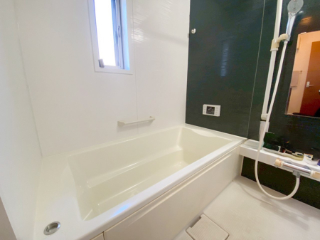 ���� ����̔�����₷��؂ȃo�X�^�C���B�������Ƃ����C���y����Ŕ����Ƃ肽���ł��ˁI  