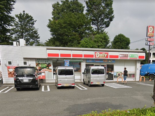 ���ӊ� �R���r�j 300m �f�C���[���}�U�L �O�����S���ړX