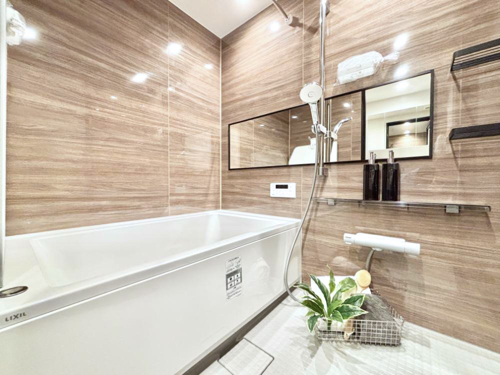 ���� ����̔�������Ă���閾�邢�������̂���o�X���[��  