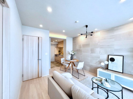 ���r���O ���Ƒ��̓��₩�Șb�����ŕ�܂�閾�邢���r���O  