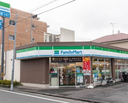 ���ӊ� �R���r�j 210m �t�@�~���[�}�[�g �֒��M�\�ʂ�X