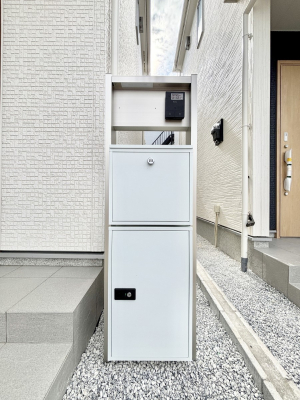 ���̑� �\�D�E�C���^�[�z���E�|�X�g�E��z�a�n�w���ЂƂɏW��B�G���g�����X�ɂȂ��ރV���v���f�U�C���B