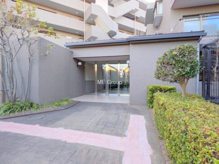 �G���g�����X -