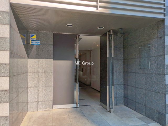 �G���g�����X -