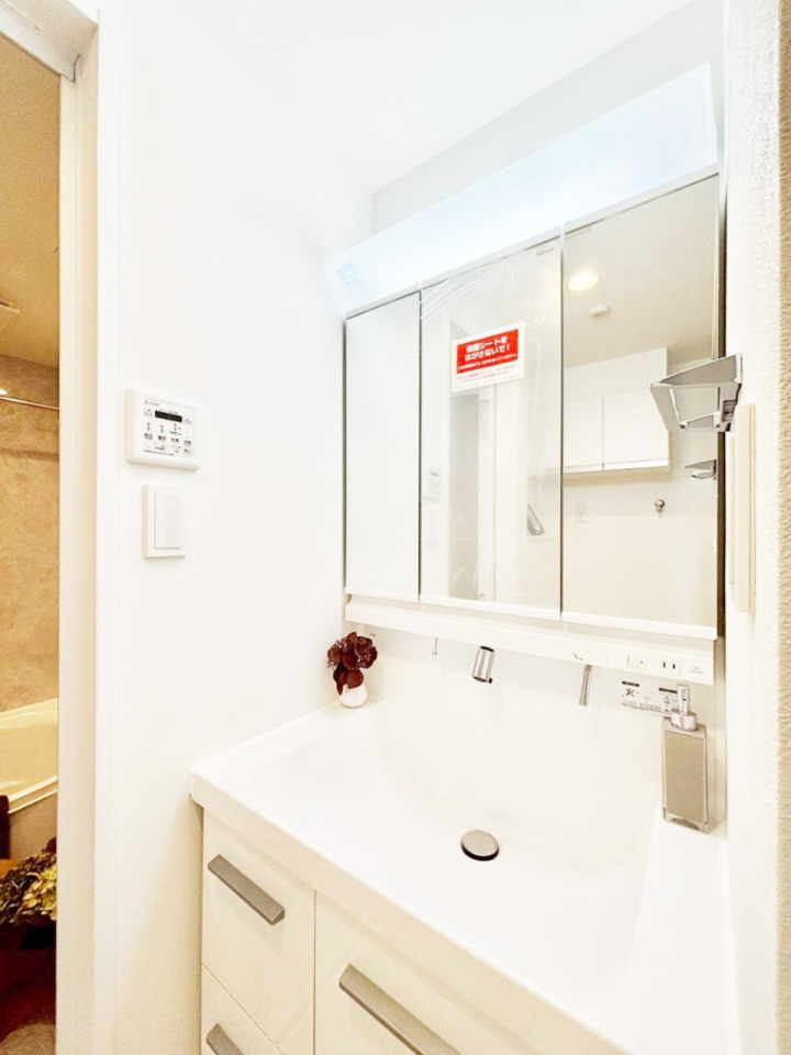 ���ʑ�E���ʏ� ������������ʉ��ώ��Œ��̐g�x�x�����K