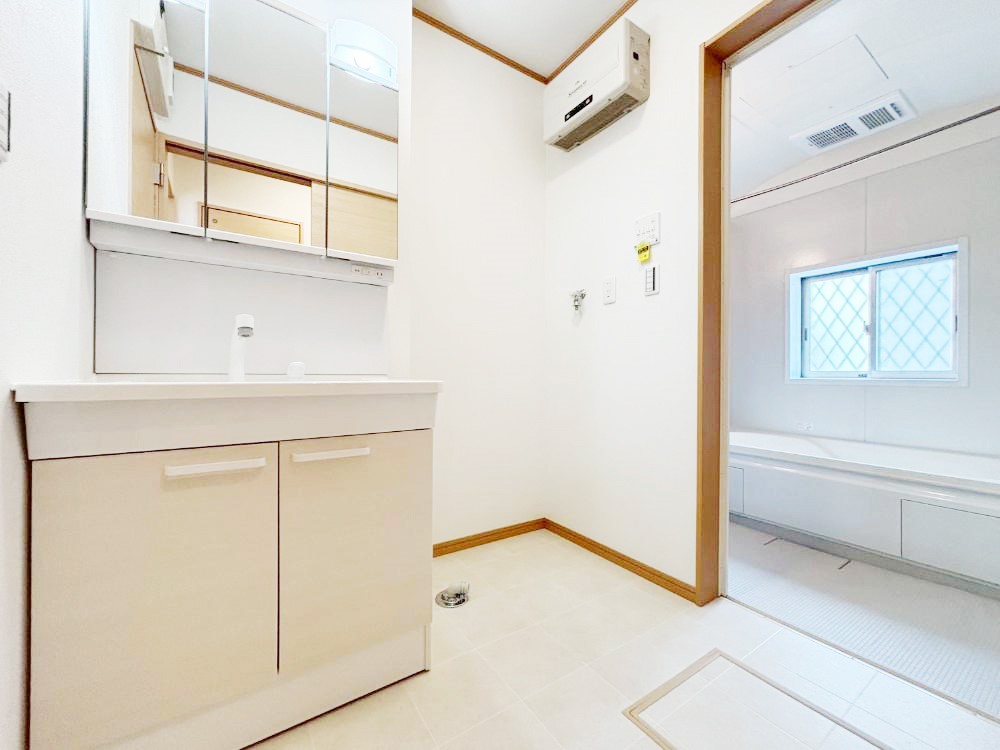 ���ʑ�E���ʏ� ������������ʉ��ώ��Œ��̐g�x�x�����K