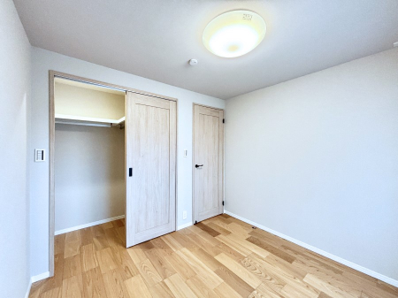 �q������ ���q���܂̂������Ƃ��Ă��I�ߗނ̐������ڂɕ֗��ȃN���[�[�b�g�t���̗m���B