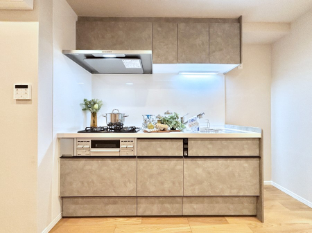 �L�b�`�� �������������I�ɁA�y�����I�V�X�e���L�b�`��