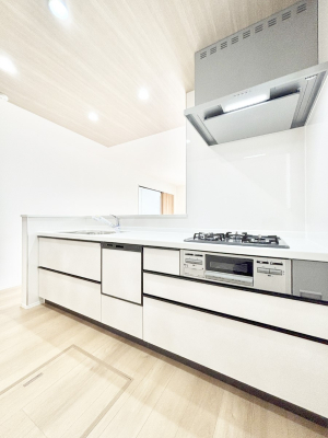 �L�b�`�� ��Ƃ肠��L�b�`���ł͂��Ƒ��Ɗy�������������ł��܂��B