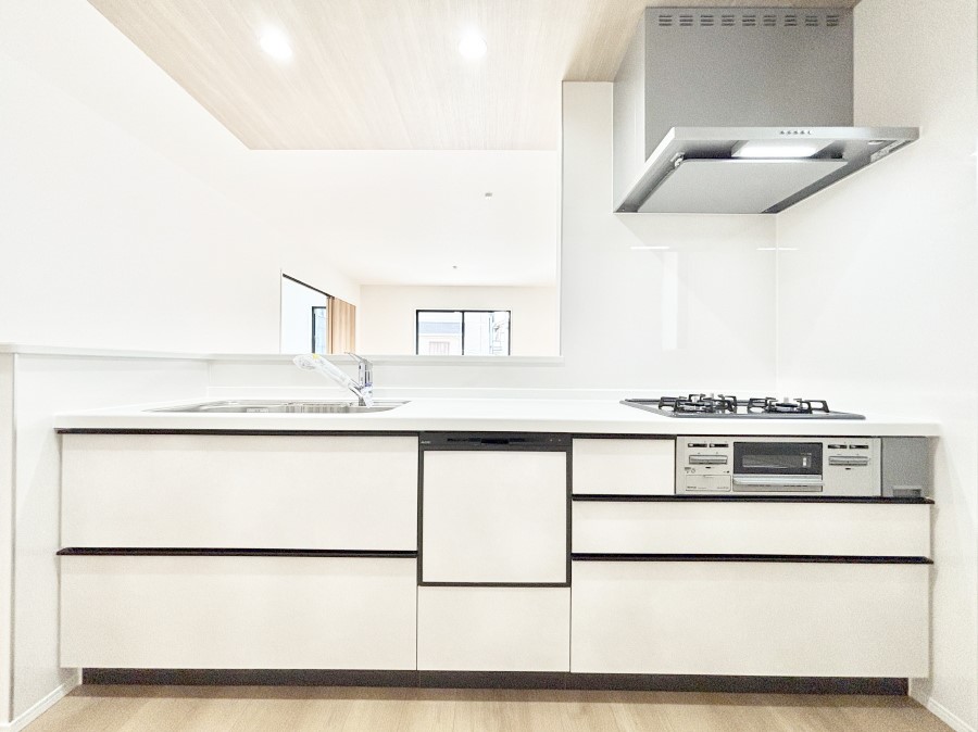 �L�b�`�� �������������I�ɁA�y�����I�V�X�e���L�b�`��  