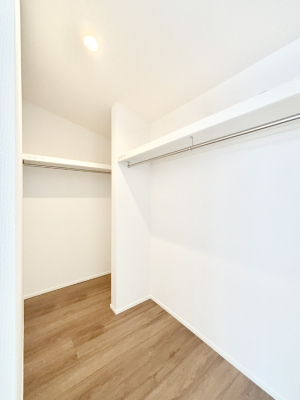 ���̑� �E�H�[�N�C���N���[�[�b�g�t���Ő�����Ԃ��L�����p�ł��܂��B