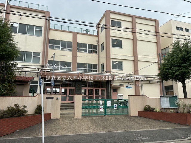 ���ӊ� ���w�Z 190m �����旧�Z�؏��w�Z