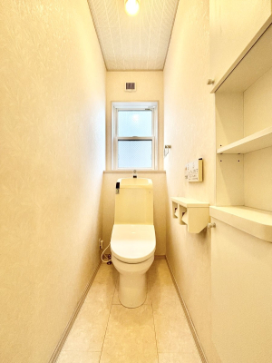 �g�C�� �g�C����1�K��2�K���ꂼ��ɔz�u����Ă��ĂƂĂ��֗��ł��B 