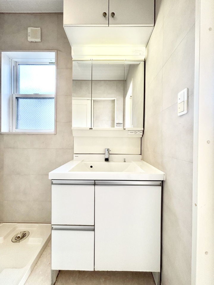 ���ʑ�E���ʏ� ���邢���ʏ��͖����̐g�x�x���y�����ł����Ⴂ�����ł��B