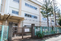 ���ӊ� ���w�Z 400m �����旧�����掵���w�Z