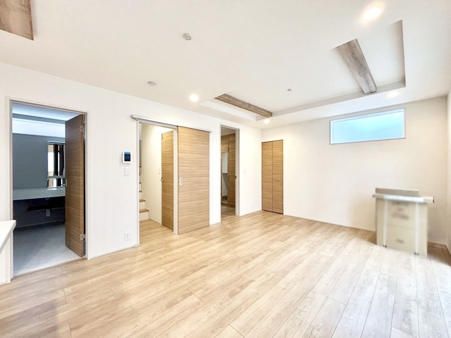 ���r���O �������������͋C�̂k�c�j�͉Ƒ��݂�Ȃ̉��K���  