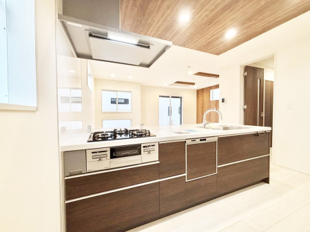 �L�b�`�� �L�X�Ƃ����g������̗ǂ��L�b�`���œ��X�̂��������y�����Ȃ肻��