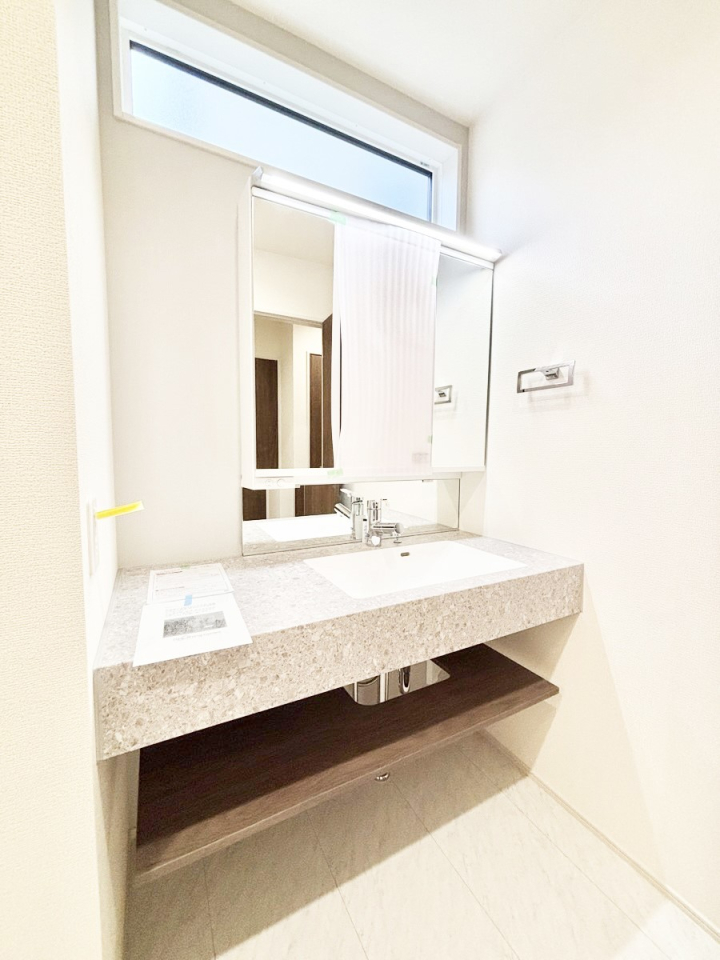 ���ʑ�E���ʏ� ���[�͂Ƌ@�\���ɗD�ꂽ���ʉ��ϑ�