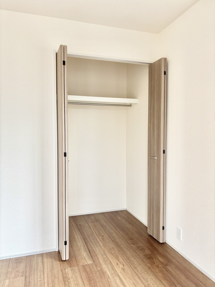 ���[ �����Ղ�̎��[�X�y�[�X�ŉ��K�ɕ�点���� 