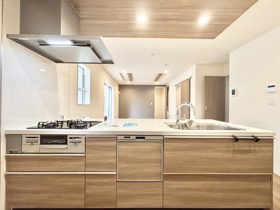 �L�b�`�� �������������I�ɁA�y�����I�V�X�e���L�b�`��  