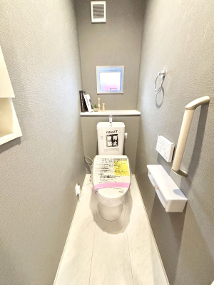 �g�C�� �g�C����1�K��2�K���ꂼ��ɔz�u����Ă��ĂƂĂ��֗��ł��B 