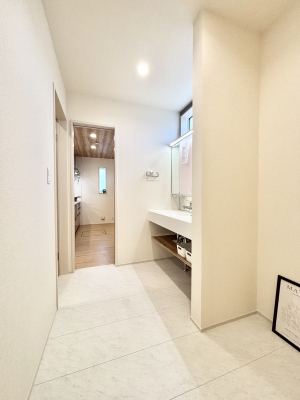 ���ʑ�E���ʏ� ���邢���ʏ��͖����̐g�x�x���y�����ł����Ⴂ�����ł��B