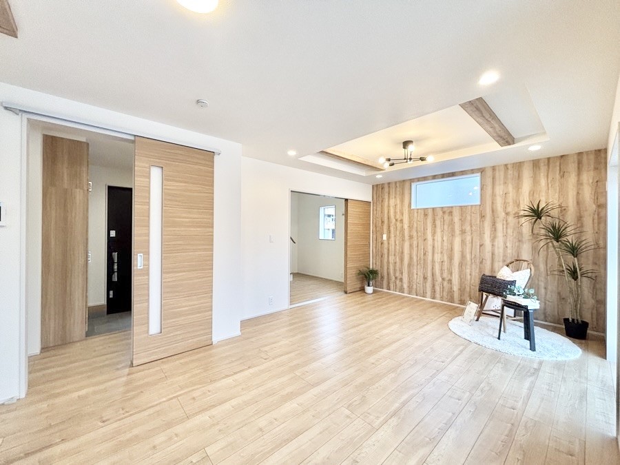 ���r���O �������������͋C�̂k�c�j�͉Ƒ��݂�Ȃ̉��K���  