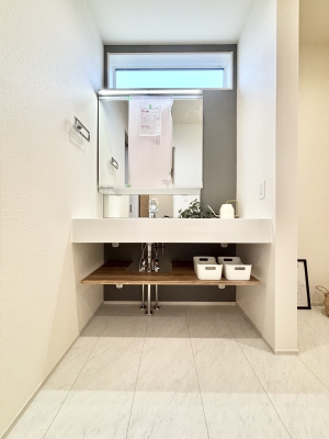 ���ʑ�E���ʏ� �傫�����₷���O�ʋ��Ő�����������ʑ�́A�g�����Ȃ݃`�F�b�N�┧�̂������ɂ������߂ł��B 