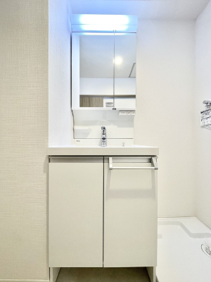 ���ʑ�E���ʏ� ������������ʉ��ώ��Œ��̐g�x�x�����K  