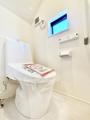 �g�C�� �g�C����1�K��2�K���ꂼ��ɔz�u����Ă��ĂƂĂ��֗��ł��B 