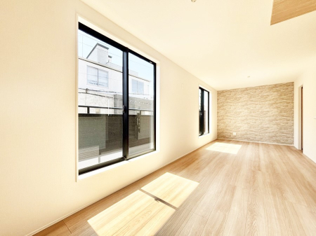 ���̑����� �A�N�Z���g�N���X���������ȃ_�C�j���O�B�Ƒ��ł̂�т肭�낰��L�X�X�y�[�X�B