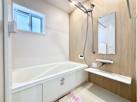 ���� ����̔�����₷��؂ȃo�X�^�C���B�������Ƃ����C���y����Ŕ����Ƃ肽���ł��ˁI  