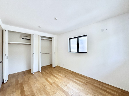 ���̑����� ���[���[�����Ă���̂ŁA���Z�X�y�[�X���L���g���܂��B 