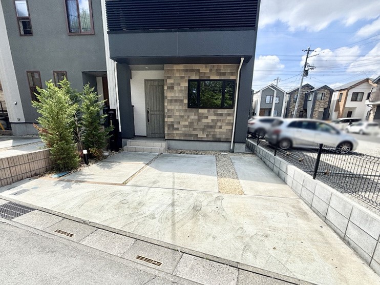  �����Ɍ������Ȃ����ԃX�y�[�X�B