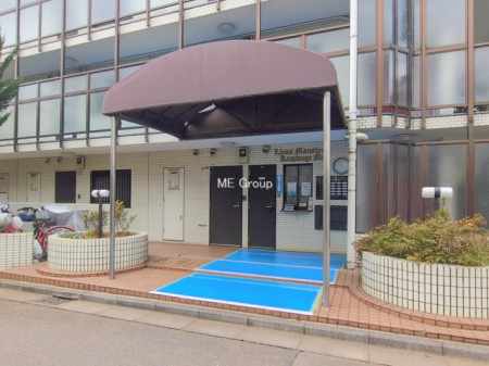 �G���g�����X -