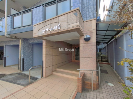 �G���g�����X -