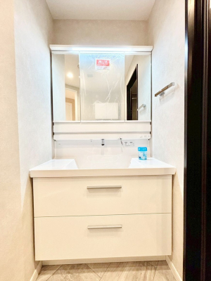 ���ʑ�E���ʏ� ���[�͂Ƌ@�\���ɗD�ꂽ���ʉ��ϑ�  