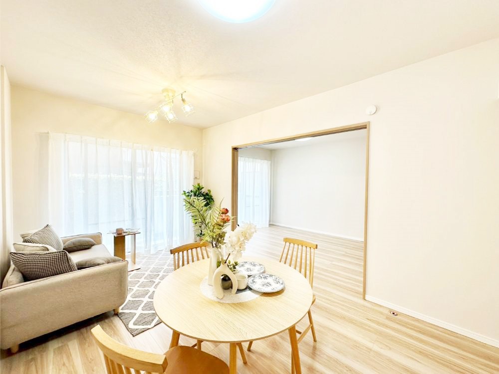 ���̑����� �אڂ̗m�����J������΂���ɍL�X��Ԃ�