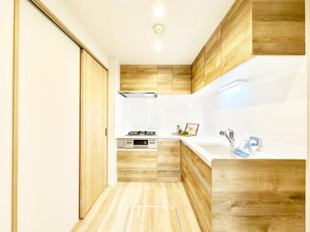 �L�b�`�� �������������I�ɁA�y�����I�V�X�e���L�b�`��