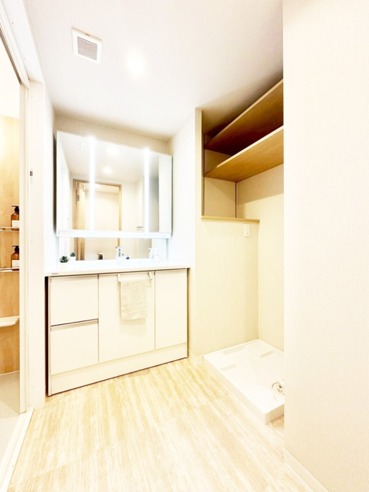 ���ʑ�E���ʏ� ������������ʉ��ώ��Œ��̐g�x�x�����K