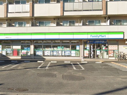 ���ӊ� �R���r�j 200m �t�@�~���[�}�[�g-�n�쒬�l���ړX