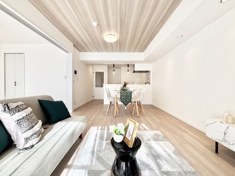 ���r���O ���Ƒ��̓��₩�Șb�����ŕ�܂�閾�邢���r���O  