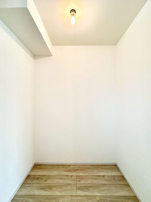 ���̑� �E�H�[�N�C���N���[�[�b�g�t���Ő�����Ԃ��L�����p�ł��܂��B