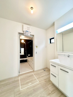 ���ʑ�E���ʏ� ���邢���ʏ��͖����̐g�x�x���y�����ł����Ⴂ�����ł��B